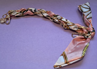 MOO'ILO: Satin Kette Handy-Accessoire